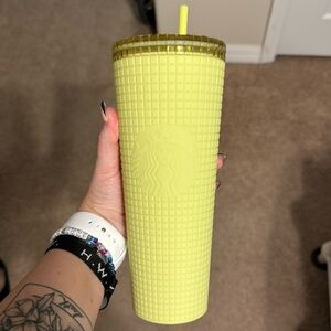 Venti Starbucks Yellow Cup
